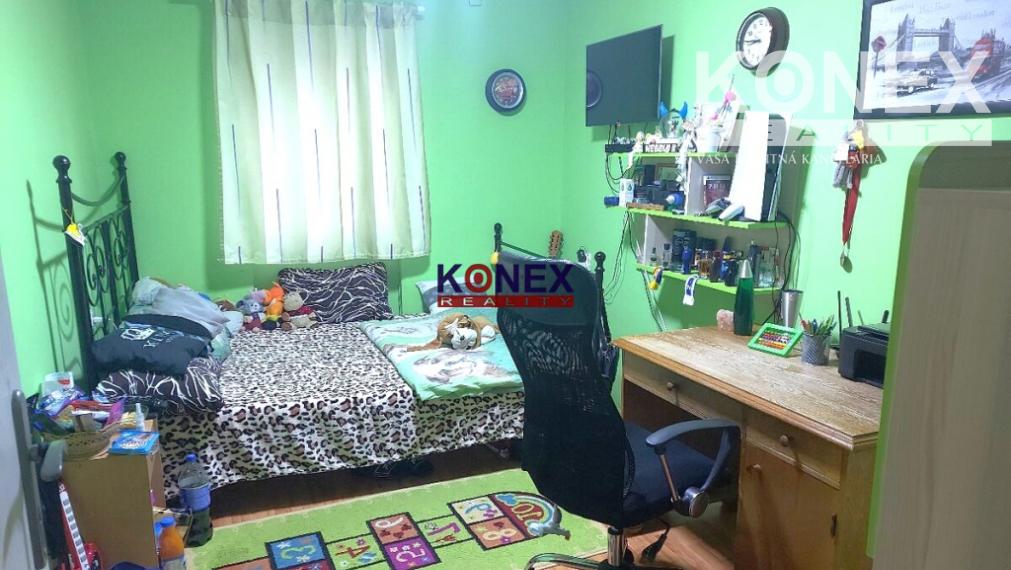 ID-9458 NA PREDAJ - 3-izbový byt v Kráľovskom Chlmci