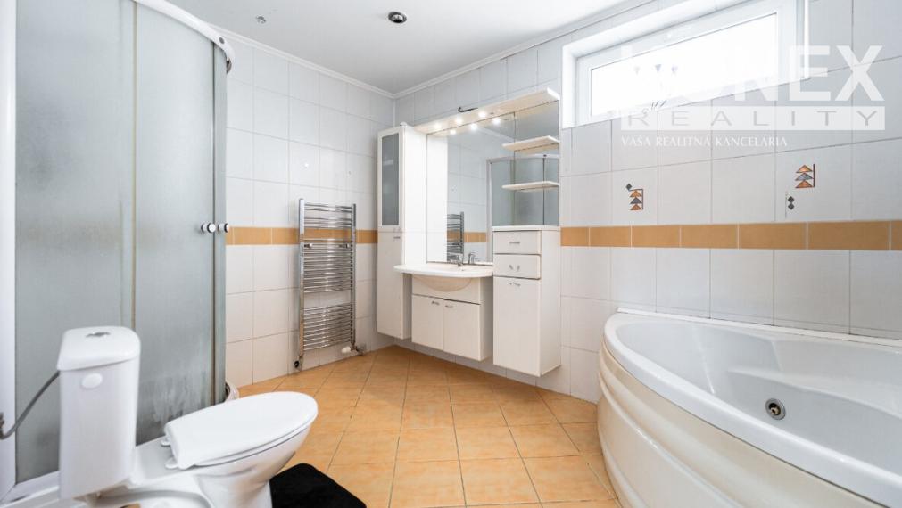 Moderný rodinný dom vo Veľkých Kapušanoch