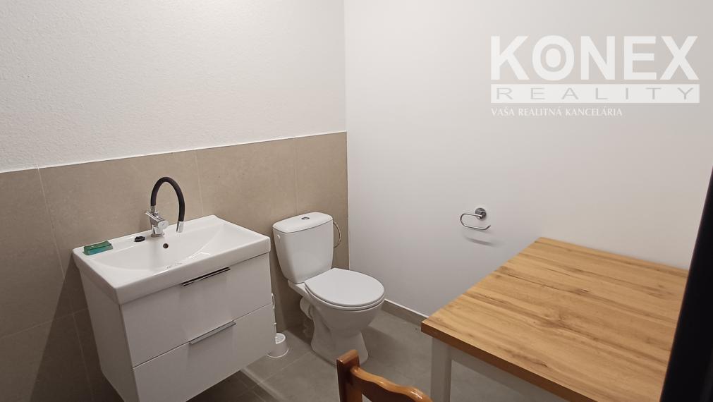 ID-3565 Priestor na prenájom – 37 m², Michalovce (blízko centra)