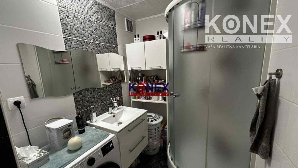 ID-3578 Pekný 3-izbový byt VRANOV NAD TOPĽOU