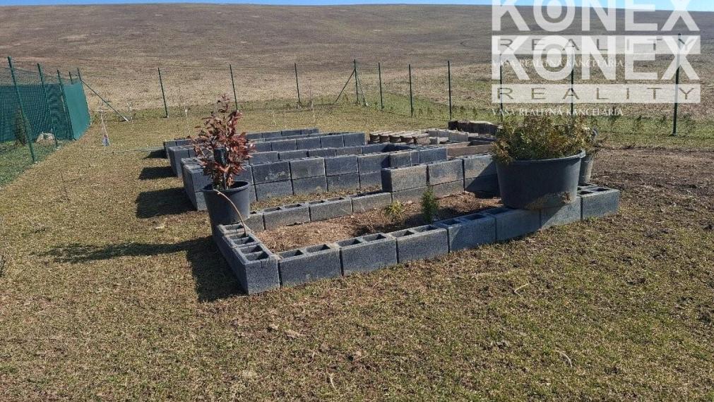 ID-3588 POZEMOK s rozostavanou stavbou PROSAČOV