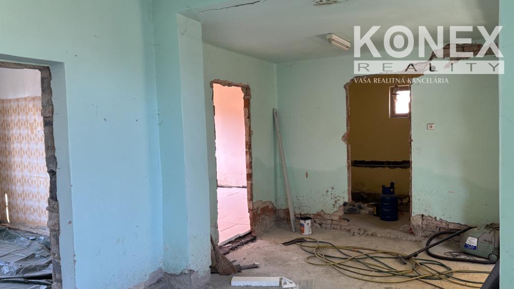 ID-3628 LEN U NÁS – Rodinný dom v tichom prostredí obce OBORÍN