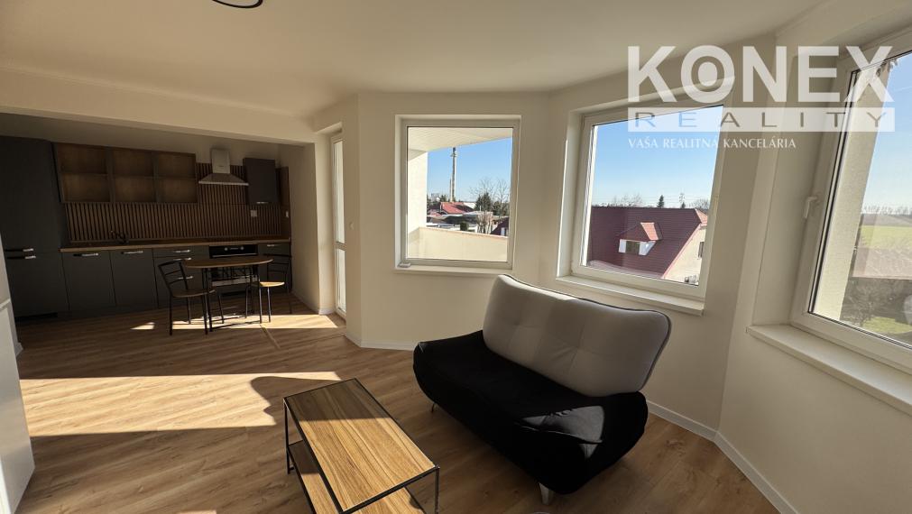 ID-3633 Moderný a zariadený 2-izbový byt na PRENÁJOM – SOBRANCE