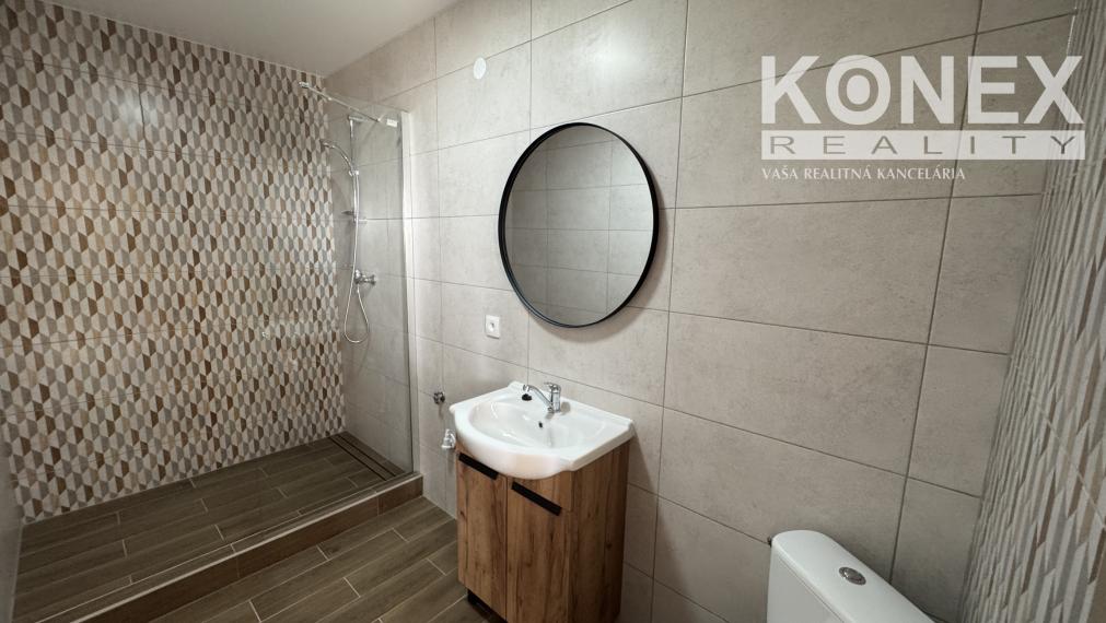 ID-3633 Moderný a zariadený 2-izbový byt na PRENÁJOM – SOBRANCE