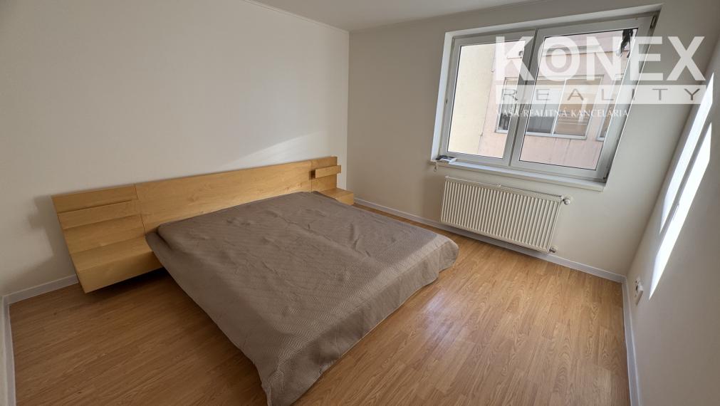 ID-3634 Zariadený 2-izbový byt na PRENÁJOM – SOBRANCE