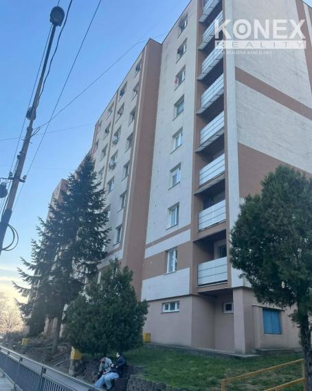 ID-3635 NA PREDAJ – Pekný 3-izbový byt KRÁĽOVSKÝ CHLMEC