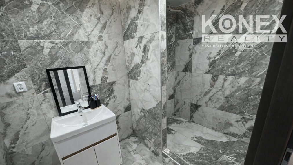 ID-3643 Zrekonštruovaný 4-izbový byt MICHALOVCE – Západ