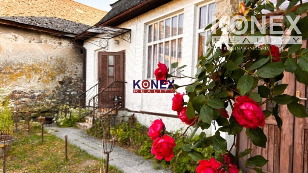 ID-3645 NA PREDAJ –  Rodinný dom SIRNÍK