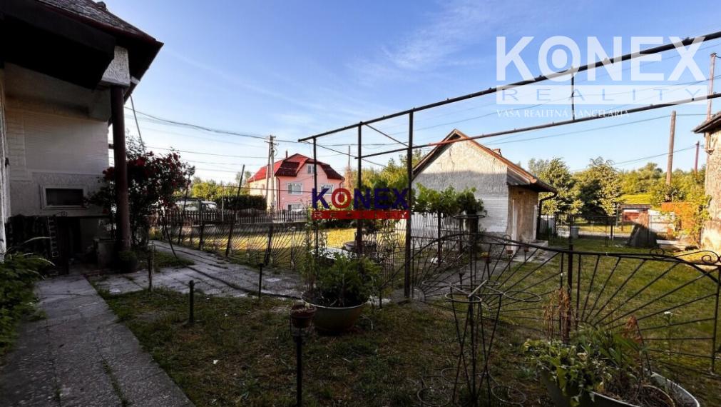 ID-3645 NA PREDAJ –  Rodinný dom SIRNÍK