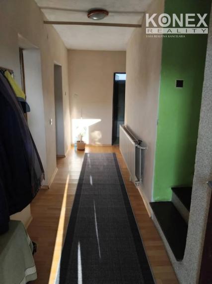 ID-3649 NA PREDAJ POSCHODOVÝ Rodinný dom – ŽALOBÍN