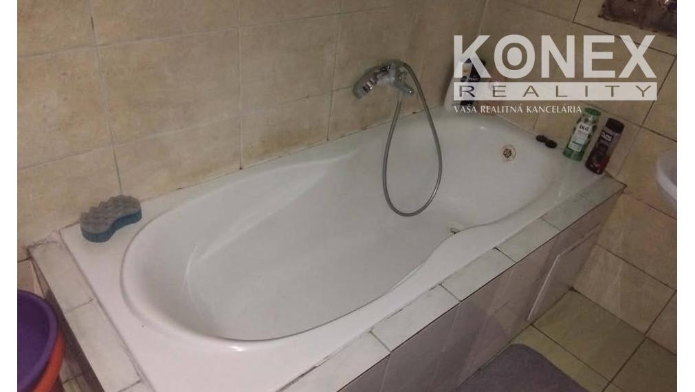 ID-3649 NA PREDAJ POSCHODOVÝ Rodinný dom – ŽALOBÍN