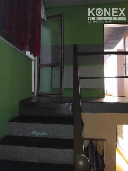 ID-3649 NA PREDAJ POSCHODOVÝ Rodinný dom – ŽALOBÍN