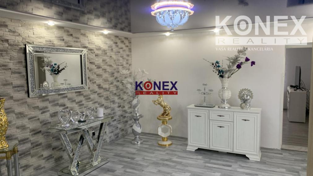 ID-3656 Kompletne zrenovovaný rodinný dom v meste Sečovce