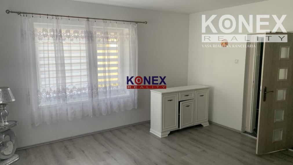 ID-3656 Kompletne zrenovovaný rodinný dom v meste Sečovce