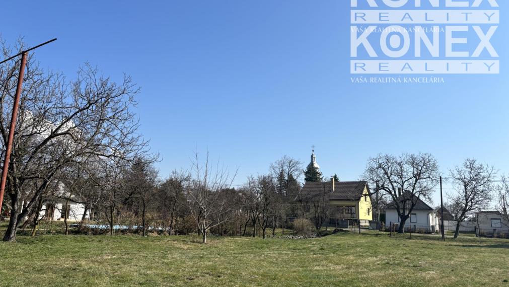 ID-3671 Priestranný stavebný pozemok - HORŇA