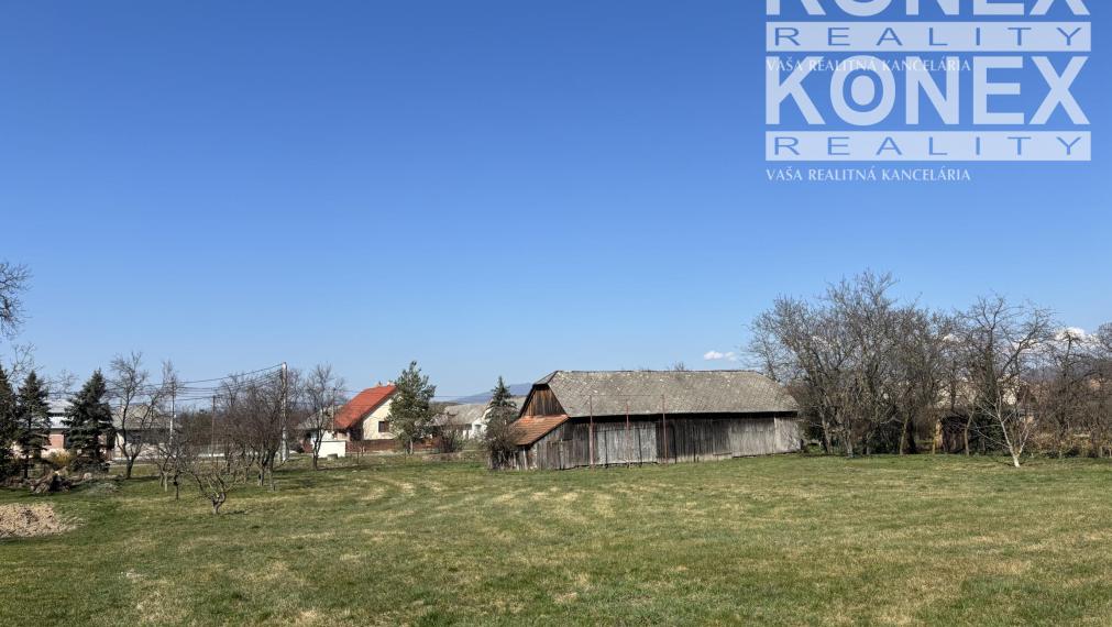 ID-3671 Priestranný stavebný pozemok - HORŇA