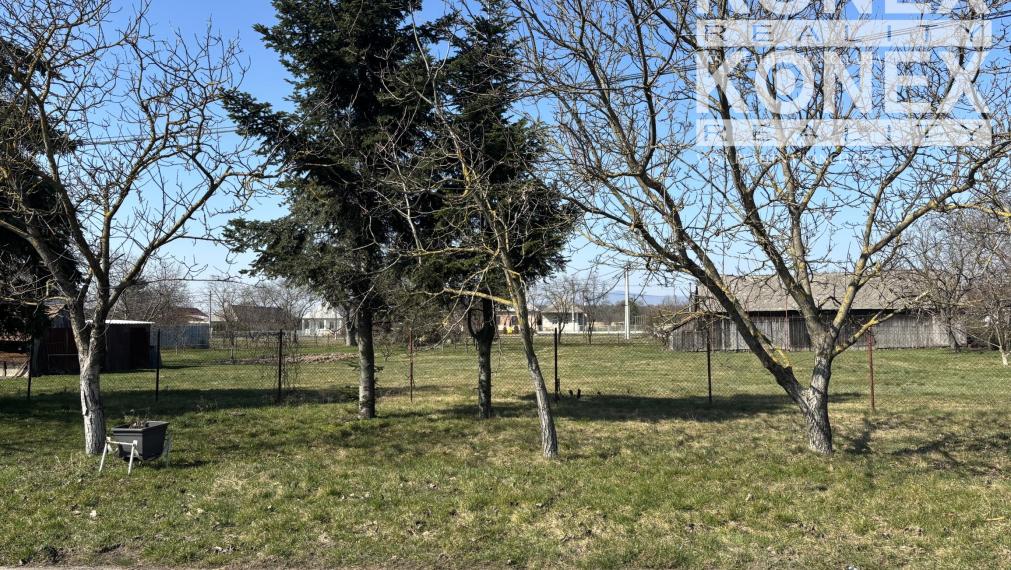 ID-3671 Priestranný stavebný pozemok - HORŇA