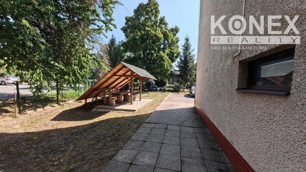 ID-3686 SUPER PONUKA - ZARIADENÝ 3iz. byt SEČOVCE ( 3x BALKÓN)