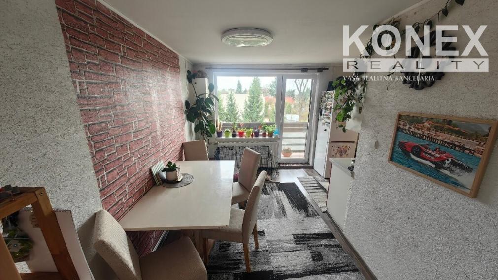 ID-3686 SUPER PONUKA - ZARIADENÝ 3iz. byt SEČOVCE ( 3x BALKÓN)