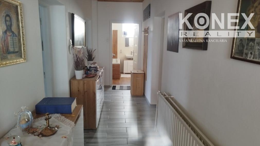 ID-3689 PEKNÝ RODINNÝ DOM – Medzilaborce