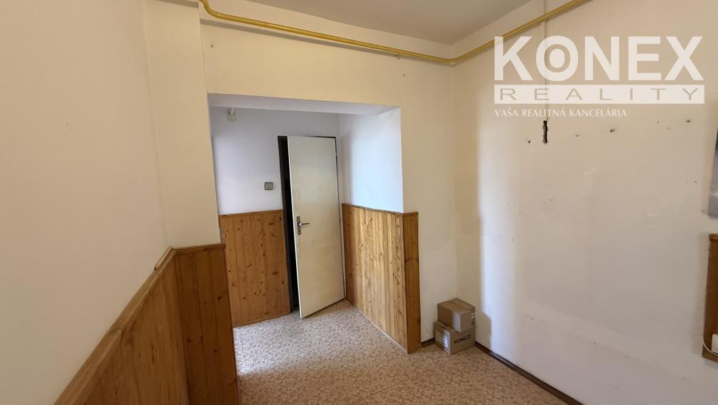 ID-3699 SKVELÁ NOVINKA – Príjemný 2-izbový byt SLAVKOVCE