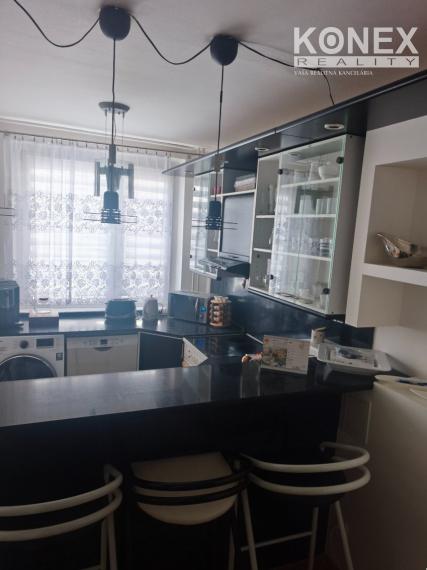 ID-3703 PRIESTRANNÝ 4-izbový byt (104 m2) MICHALOVCE