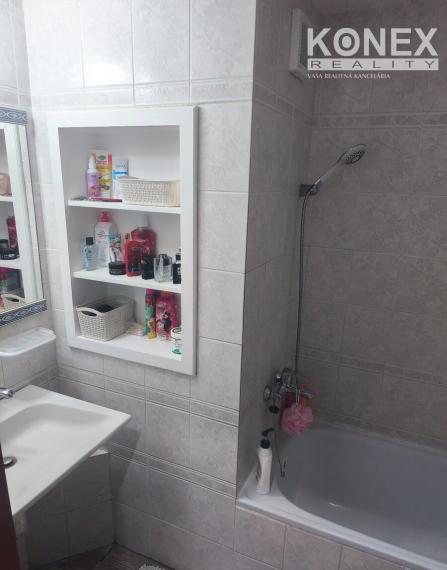 ID-3703 PRIESTRANNÝ 4-izbový byt (104 m2) MICHALOVCE