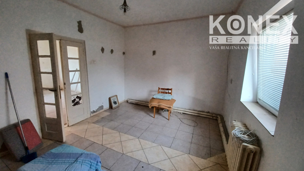 ID-9970 Pekný rodinný dom v obci Somotor – Véč – NA PREDAJ