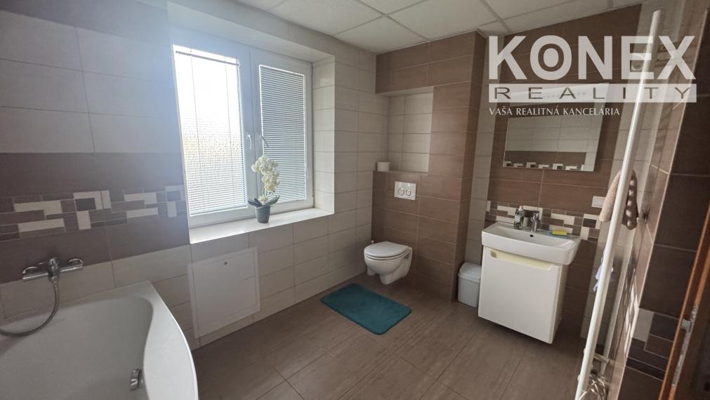 ID-3712 NA PREDAJ 2-izbový byt – Námestie osloboditeľov Michalovce