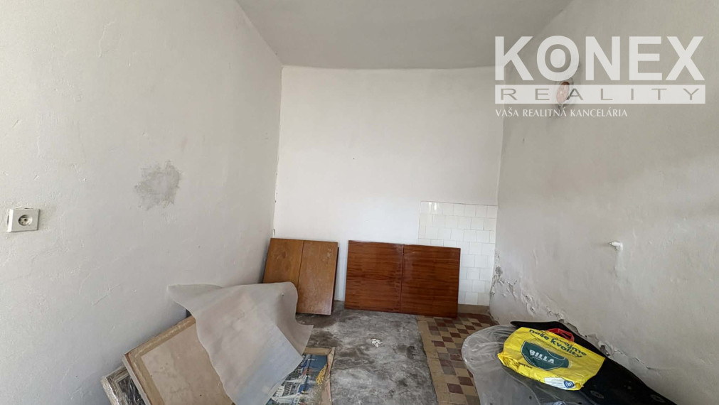 ID-3736 NA PREDAJ Rodinný dom na rekonštrukciu SOBRANCE