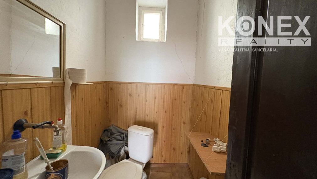 ID-3736 NA PREDAJ Rodinný dom na rekonštrukciu SOBRANCE