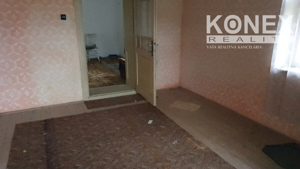 ID-3737 NA PREDAJ – rodinný dom Veľaty