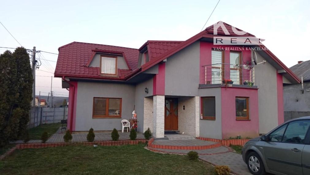 ID-3777 NA PREDAJ –  dvojpodlažný rodinný dom Soľ