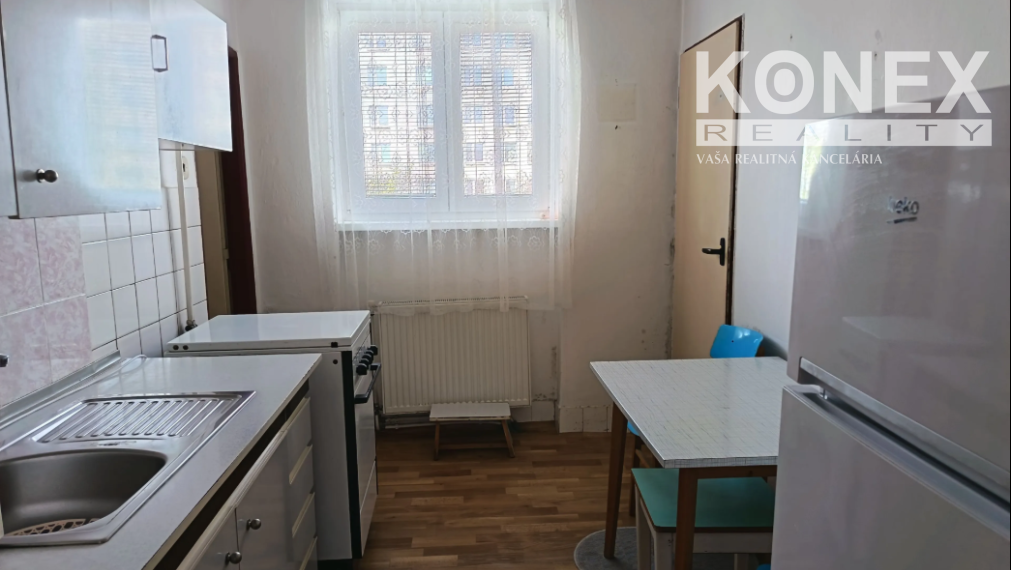 ID-3781 NA PREDAJ – 3-izbový byt SEČOVCE