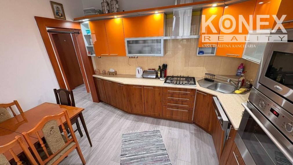 ID-3788 Zrekonštruovaný 3-izbový byt SNINA – Komenského ul.