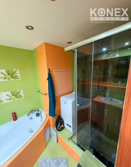 ID-3788 Zrekonštruovaný 3-izbový byt SNINA – Komenského ul.