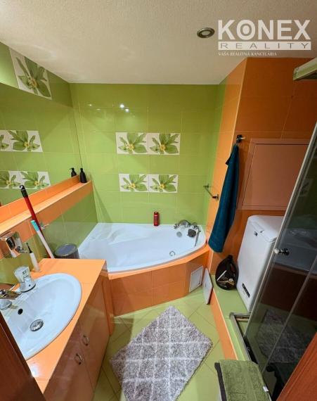 ID-3788 Zrekonštruovaný 3-izbový byt SNINA – Komenského ul.