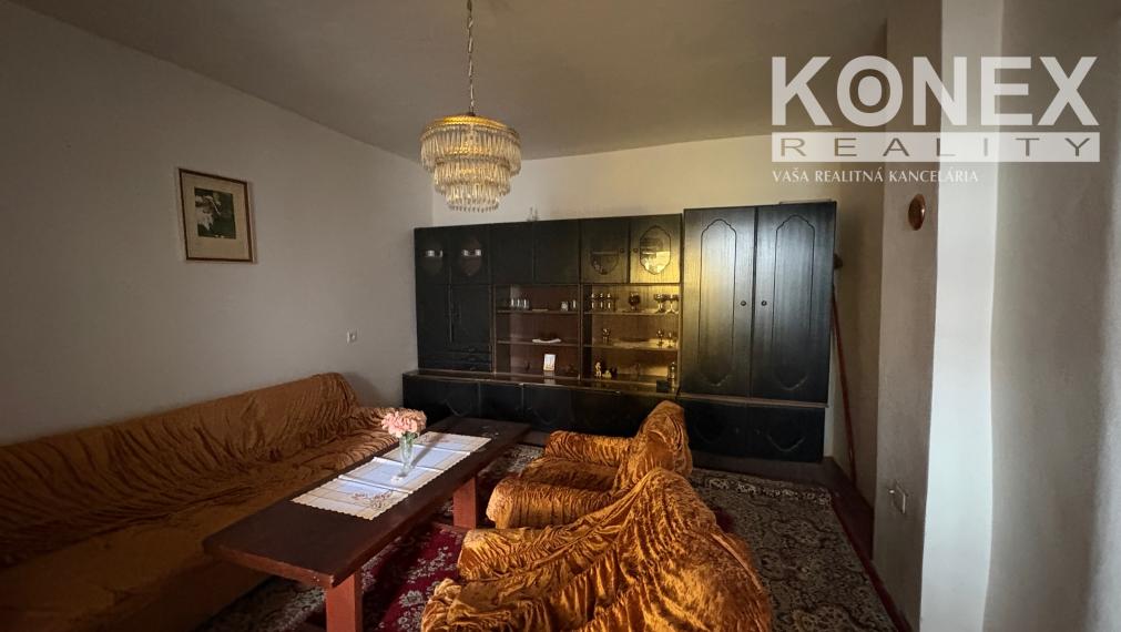 ID-3790 NA PREDAJ LEN U NÁS – Rodinný dom – LOŽÍN