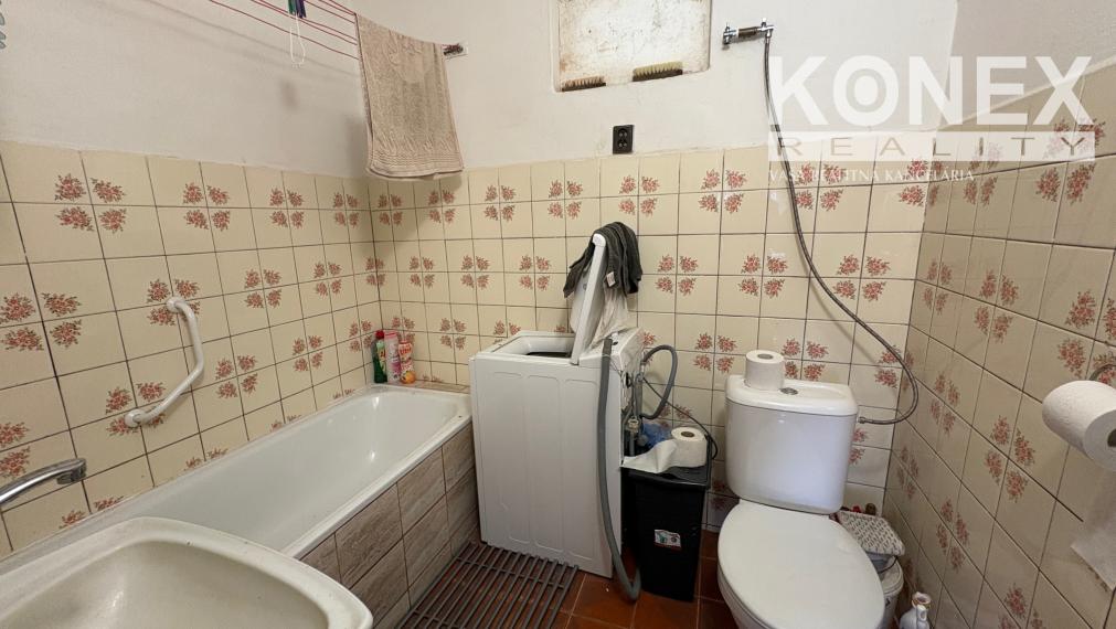 ID-3790 NA PREDAJ LEN U NÁS – Rodinný dom – LOŽÍN