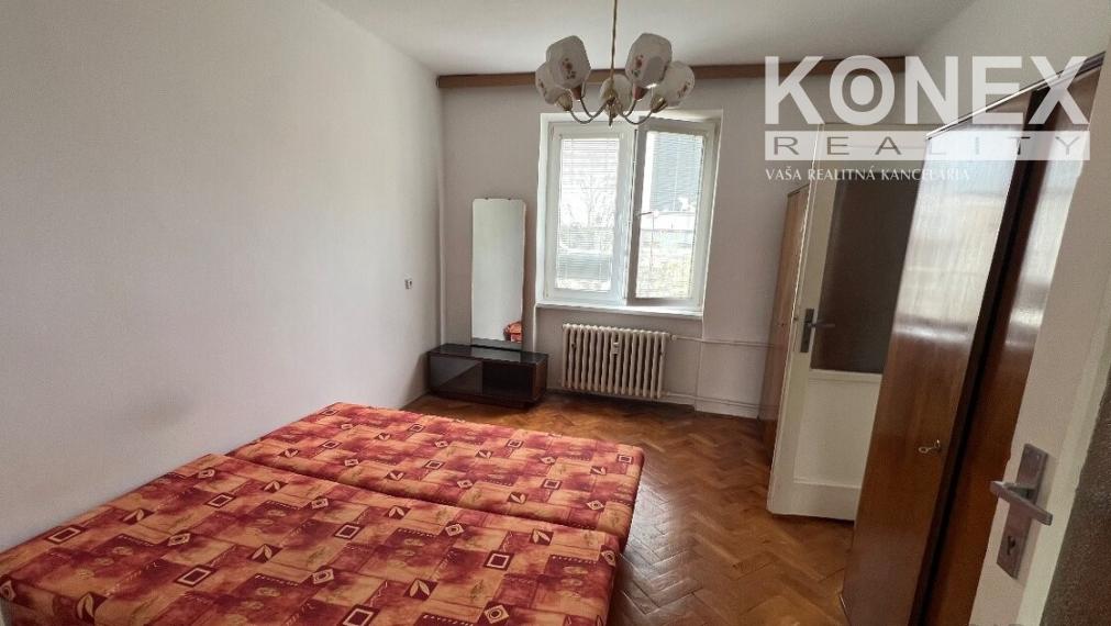 ID-3794 NA PREDAJ – 2-izbový byt Michalovce – CENTRUM MESTA