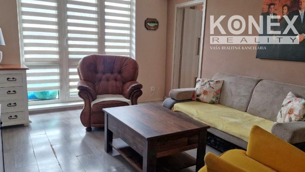 ID-3820 Priestranný 4-izbový byt na Námestí - Vranov nad Topľou