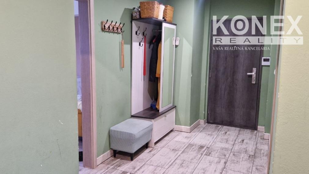 ID-3820 Priestranný 4-izbový byt na Námestí - Vranov nad Topľou