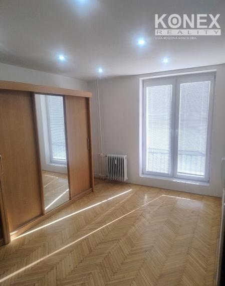 ID-3825 NA PRENÁJOM - 2-izbový byt na Kuzmányho ul. - Michalovce