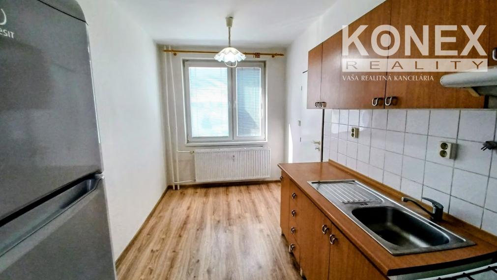 ID-3828 LEN U NÁS - NA PREDAJ 3-izbový byt v Trebišove