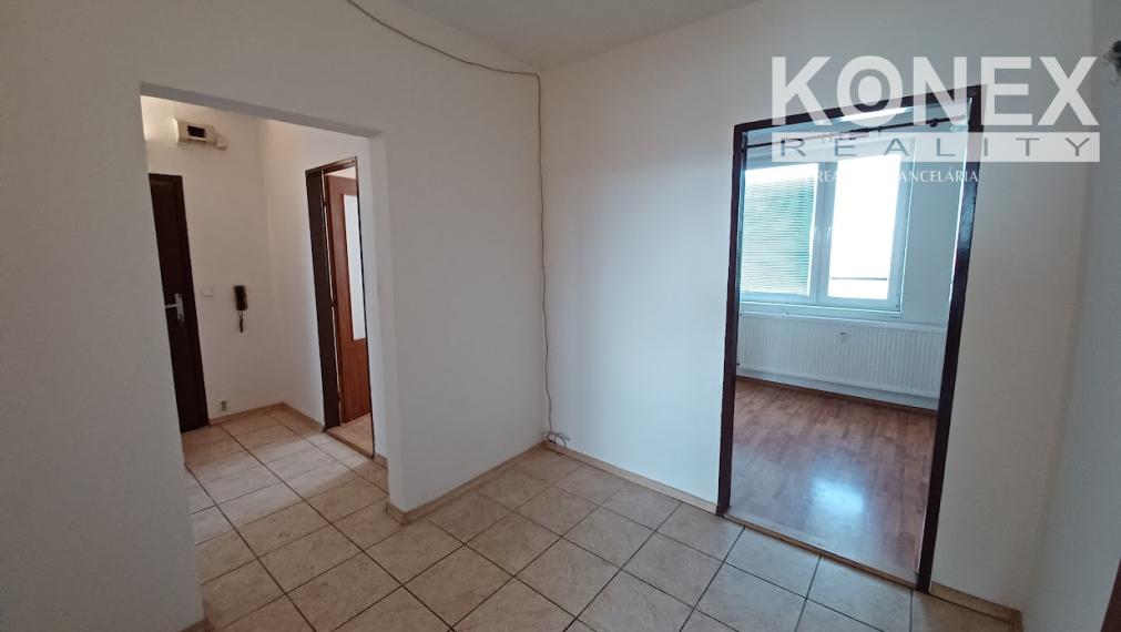 ID-3828 LEN U NÁS - NA PREDAJ 3-izbový byt v Trebišove