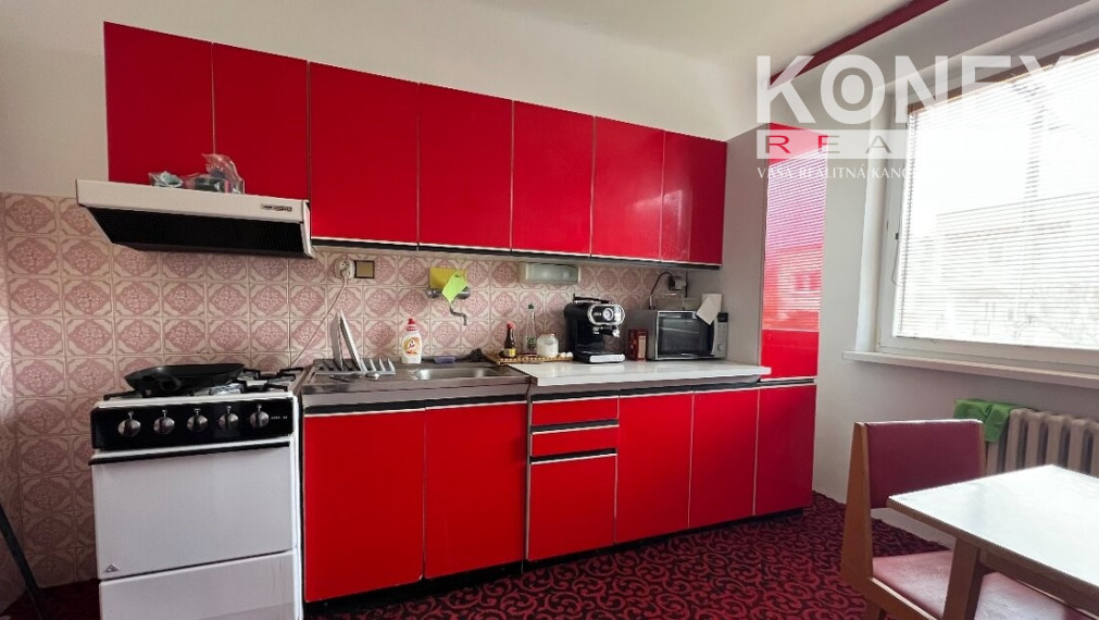 ID-3837 NA PREDAJ Dvojgeneračný dom pri jazierku Baňa