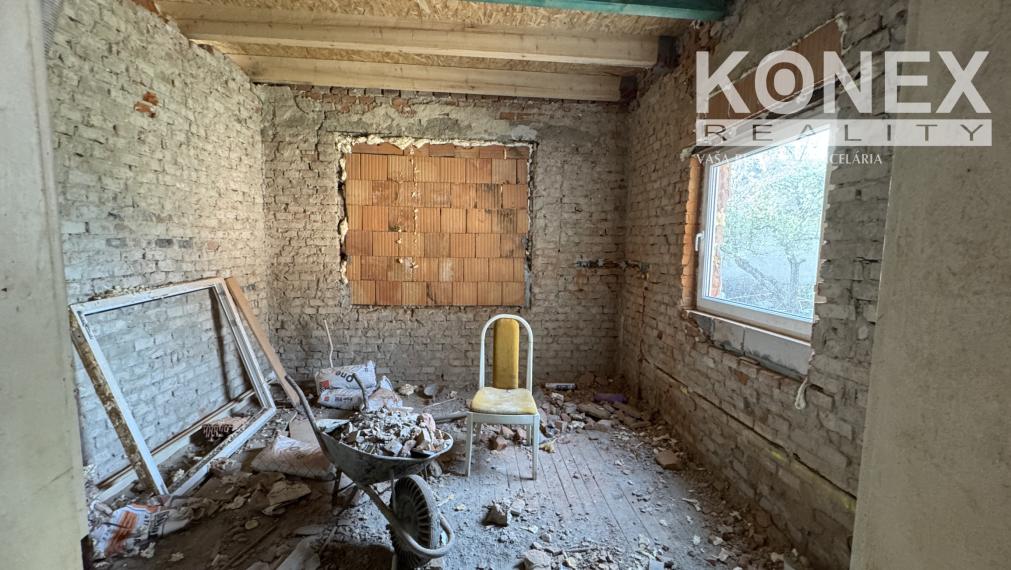 ID-3838 NA PREDAJ - Rodinný dom v obci LAŠKOVCE
