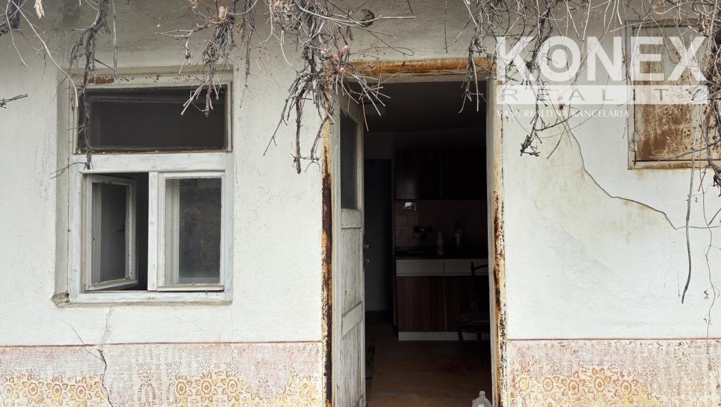 ID-3866 GAZDOVSKÝ RODINNÝ DOM - PORUBA POD VIHORLATOM