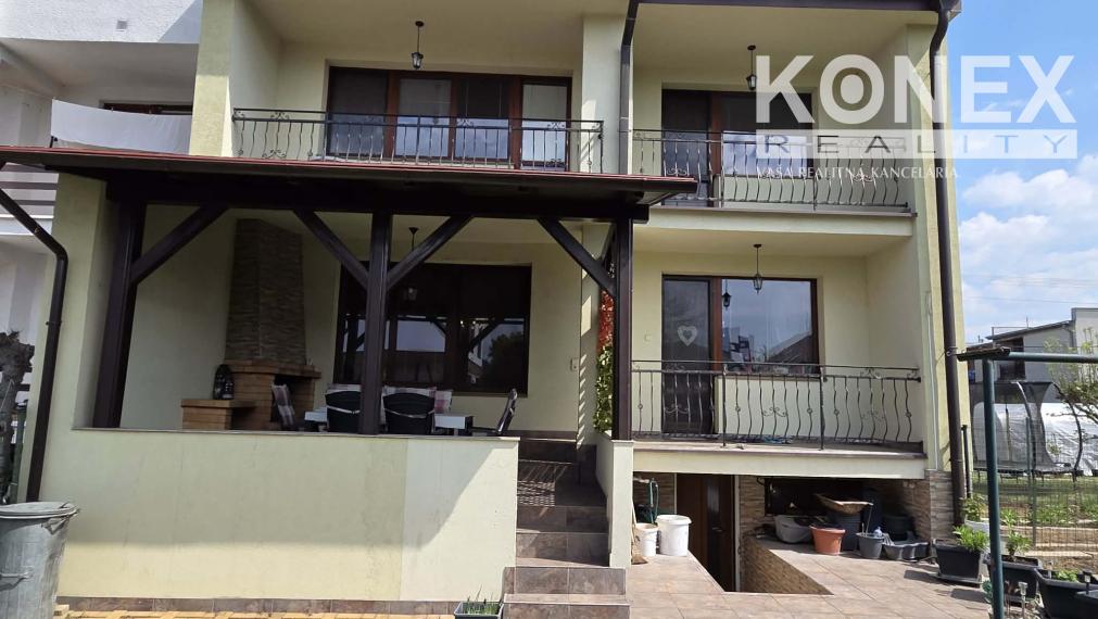 ID-3879 Krásny rodinný dom v svelej lokalite MICHALOVCE