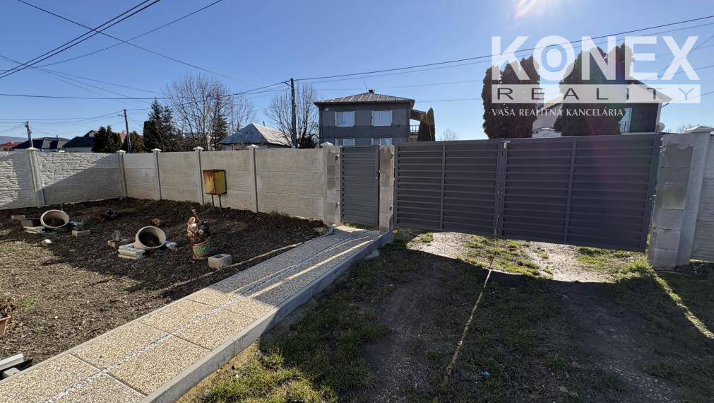 ID-3886 Zrekonštruovaný rodinný dom blízko Sobraniec